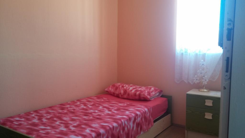 Ražanj Apartment Joke الغرفة الصورة
